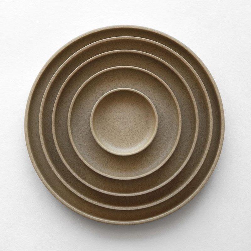 Hasami - Plate // Natural - Kitchenware - DANSKmadeforrooms