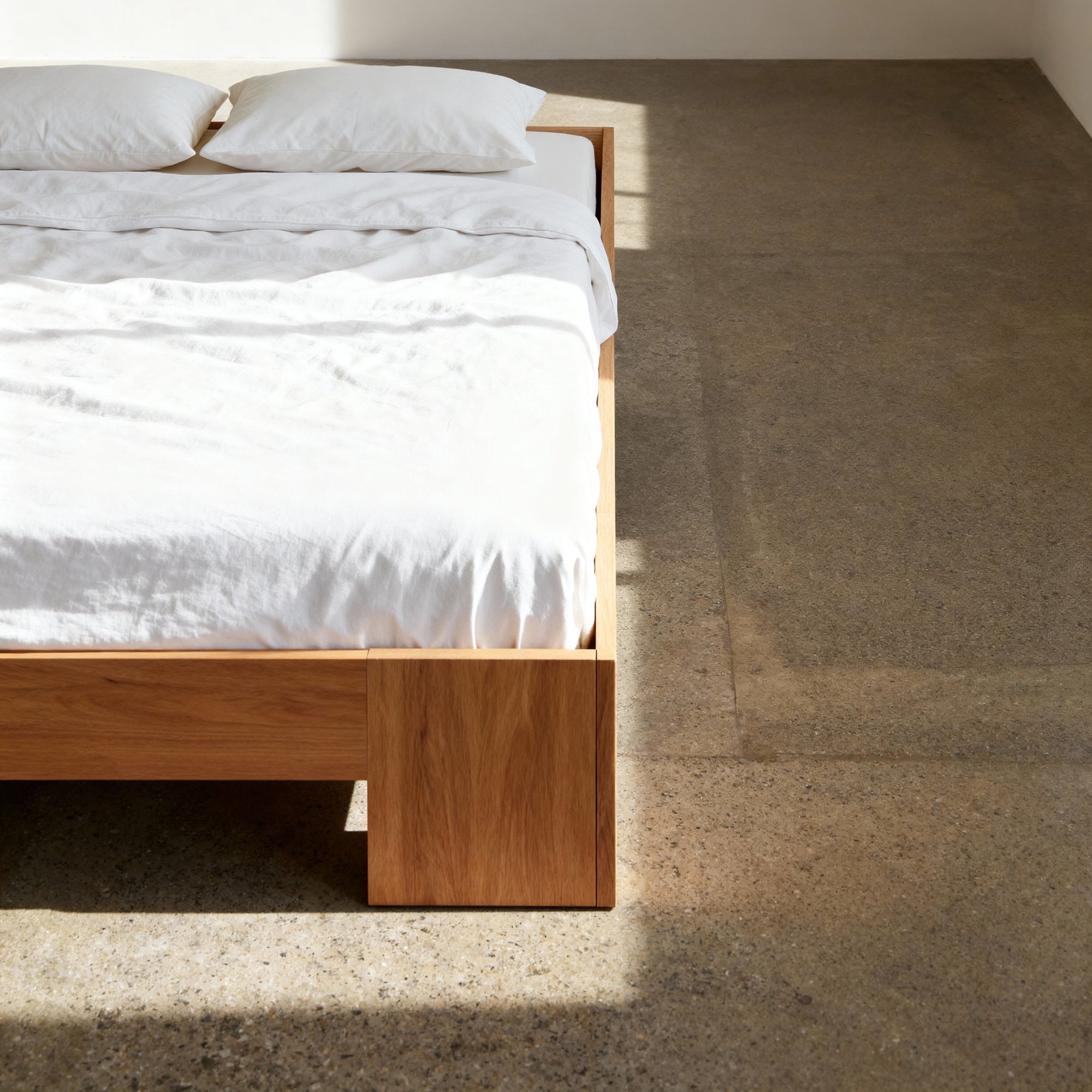 Tunnel Sengestel // Eg