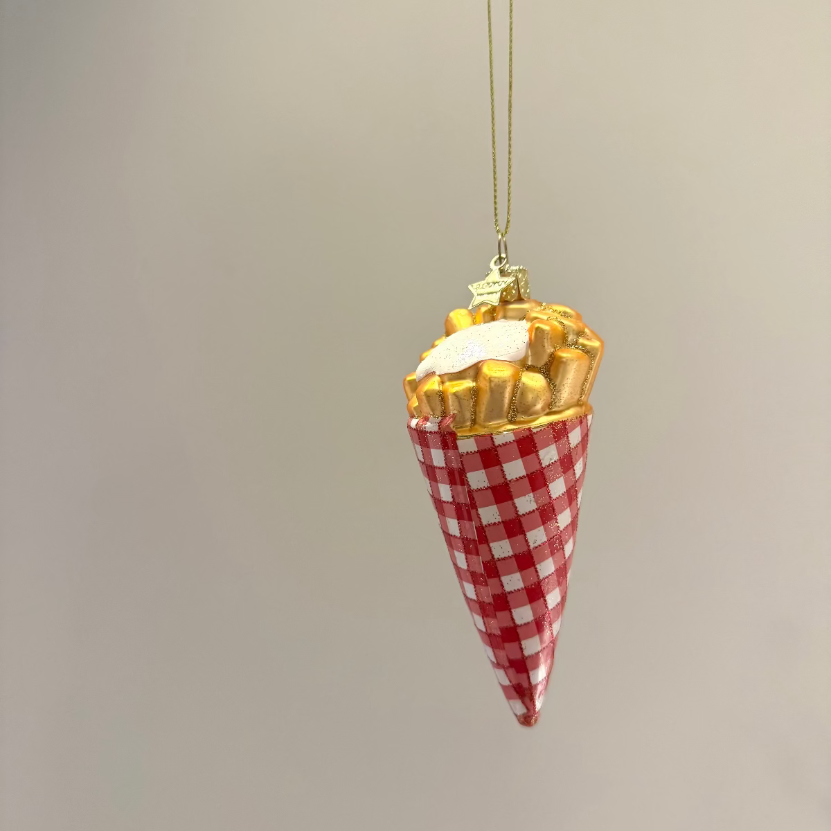Christmas Ornament // Fries w. Mayonnaise