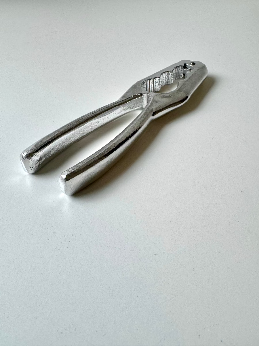Nut Cracker