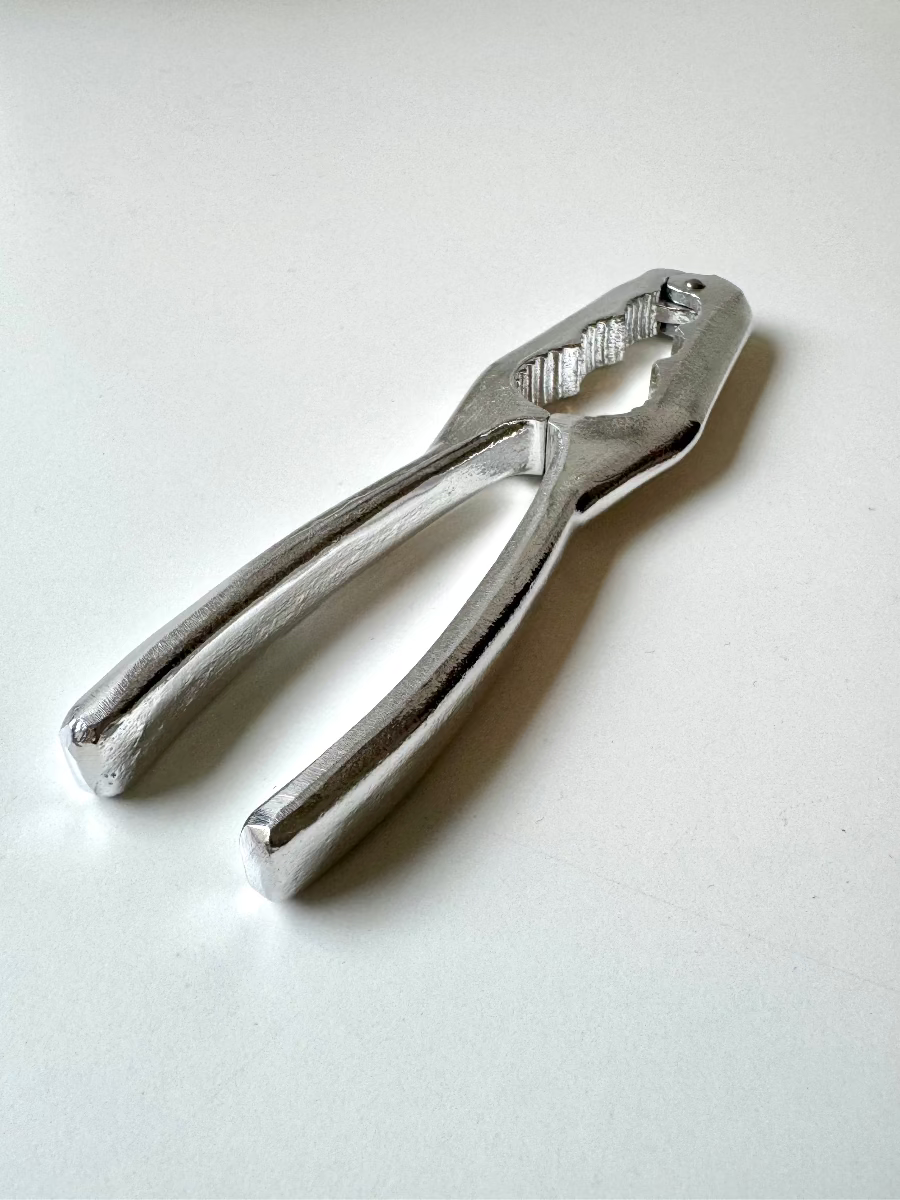 Nut Cracker