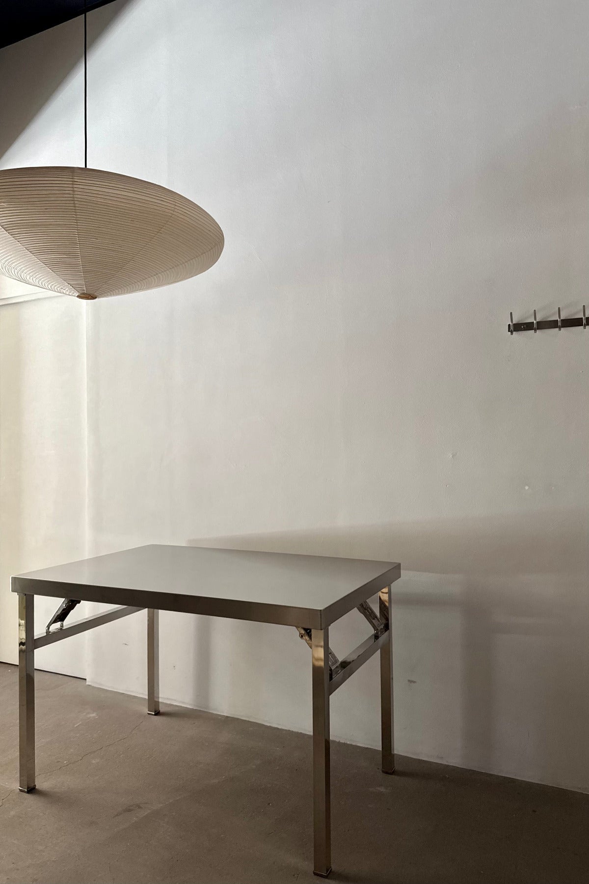 The Rectangular Folding Table