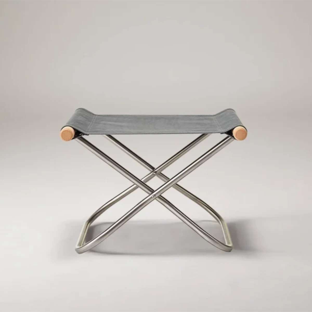 Nychair X Ottoman // Olieret Bøgetræ // Limited Edition // Alle Farver