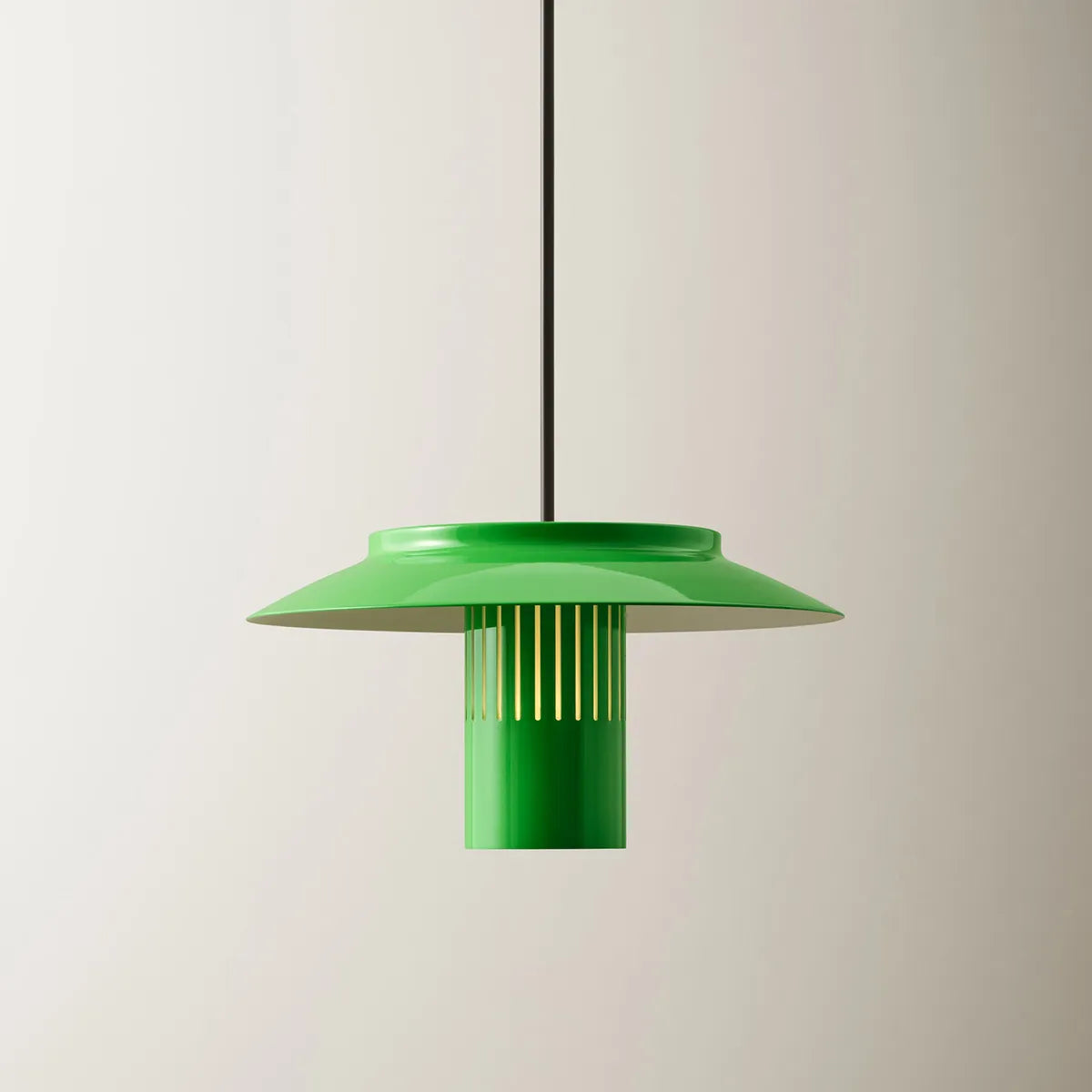 Lille 24 Pendel // Vibrant Green