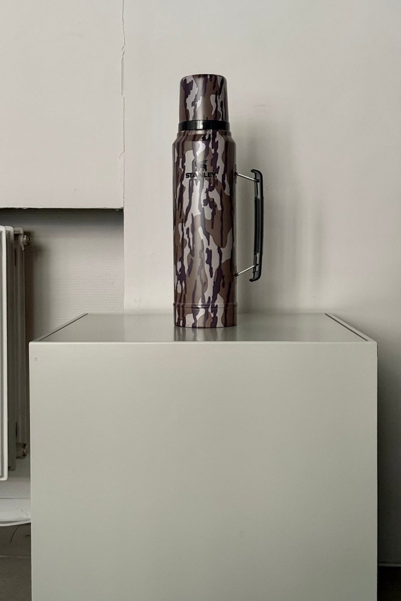 Stanley - Classic Legendary Bottle 1 L | Bottomland - Kitchenware - DANSKshop.com