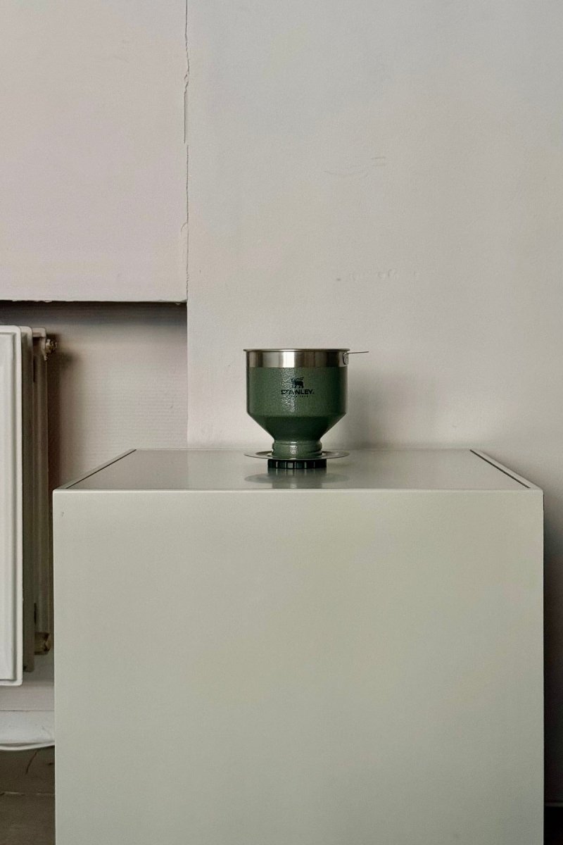 Stanley - Classic Perfect-Brew Pour Over | Hammertone Green - Kitchenware - DANSKshop.com