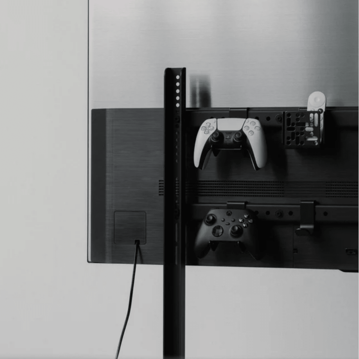 Pedestal - Controller Mount - Shelf - DANSKshop.com