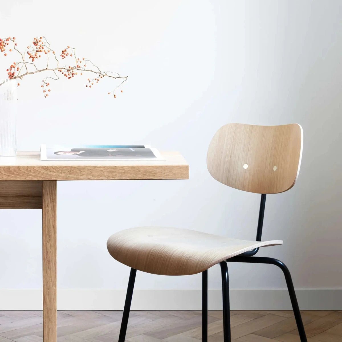 Please Wait To Be Seated / Eiermann - Eiermann SE 68 Dining Chair | Oak - Chair - DANSKshop.com