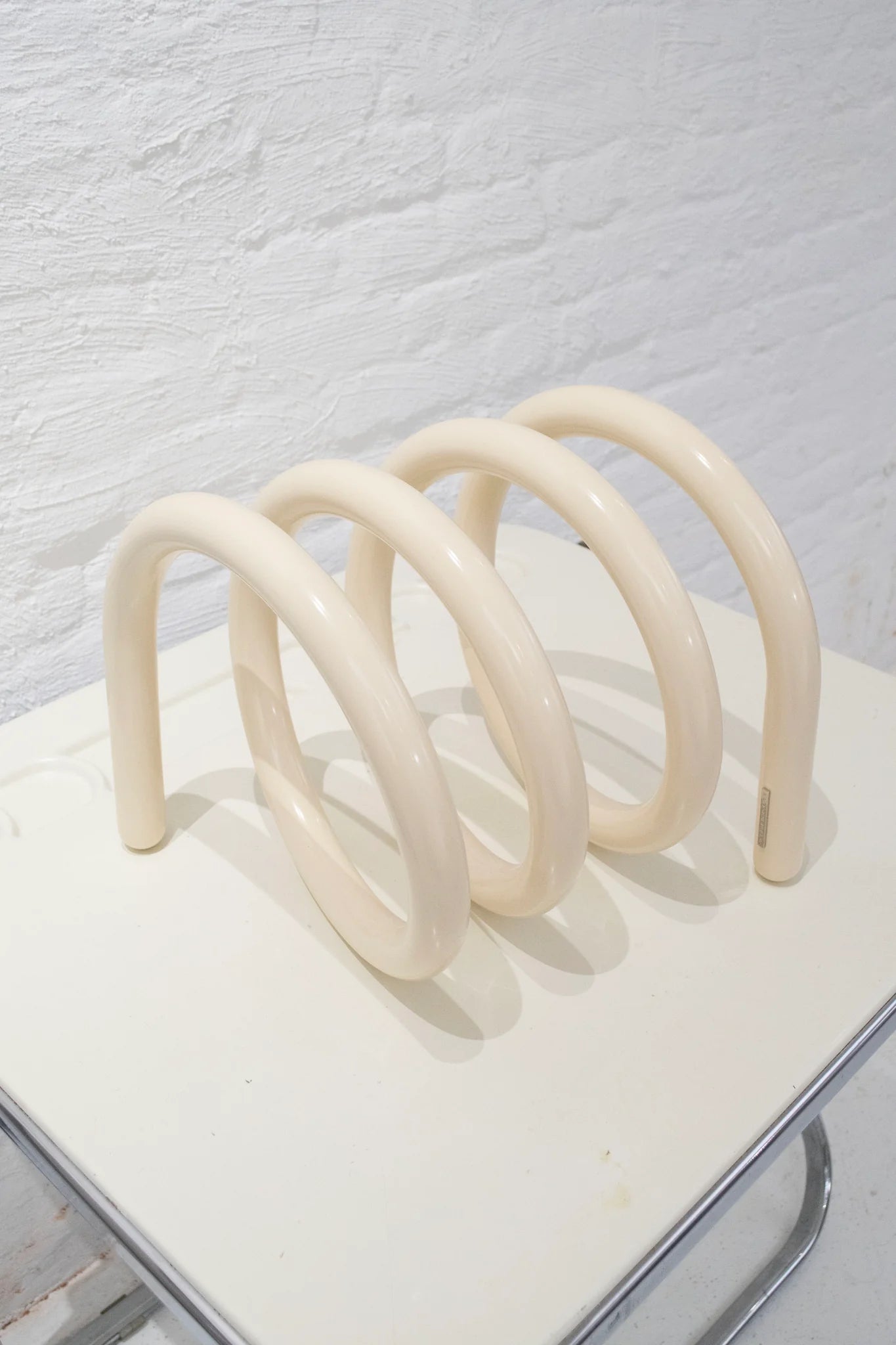 Spiral Stand // Cream