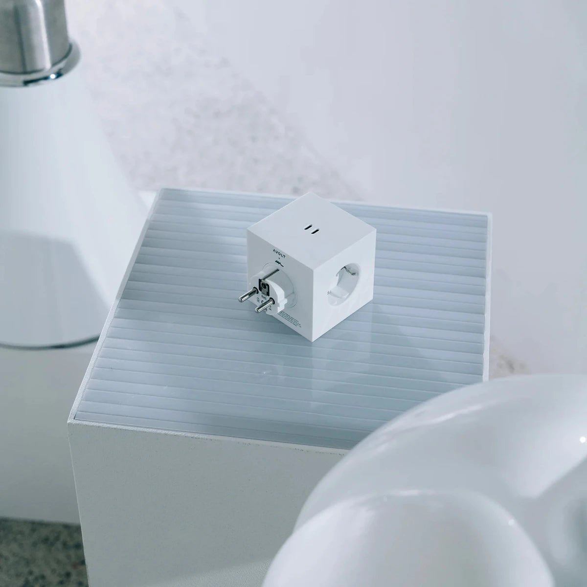 Avolt - Square 2 USB - Socket - DANSKshop.com