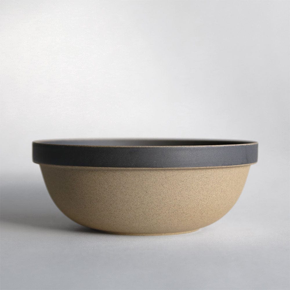 Hasami - Mid-Deep Round Bowl // Black // Two Sizes - Kitchenware - DANSKmadeforrooms